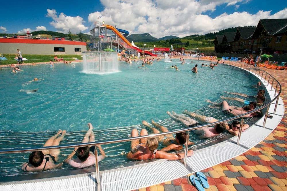 Apartman Nellinka Bešeňová Exteriér fotografie